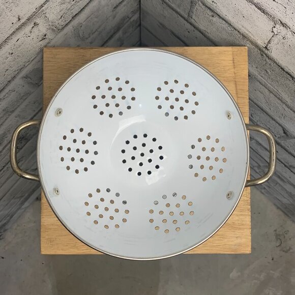 Vintage Strainer Colander Metal Enamel Floral Print 80s Cottagecore Kitchen - Picture 6 of 9